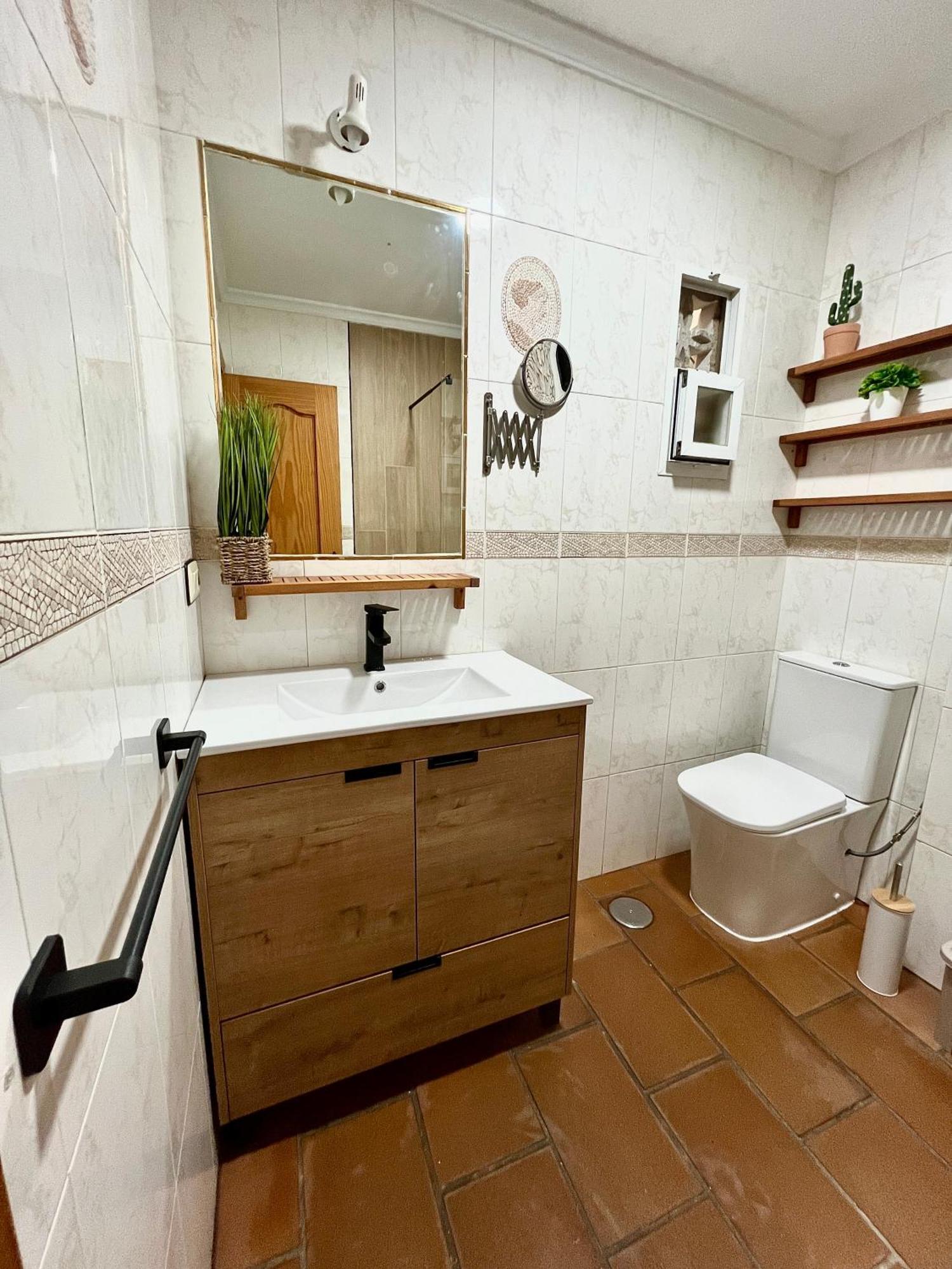 קוניל דה לה פרונטרה Apartamento En El Casco Historico, A 5 Min Playa. מראה חיצוני תמונה